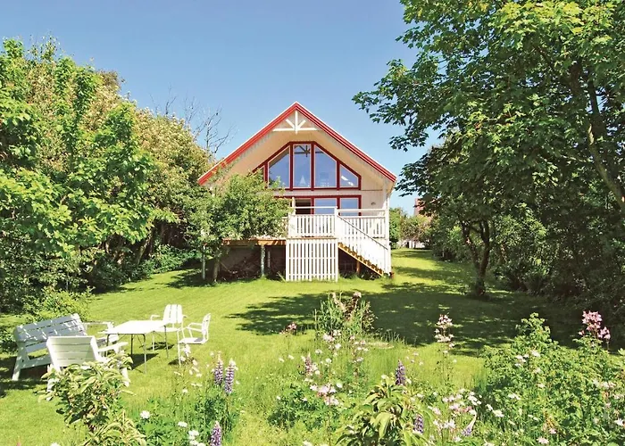 Awesome Home In Lerberget With Sauna
